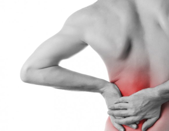 Milyen terápiákkal enyhíthetők az isiász tünetei?